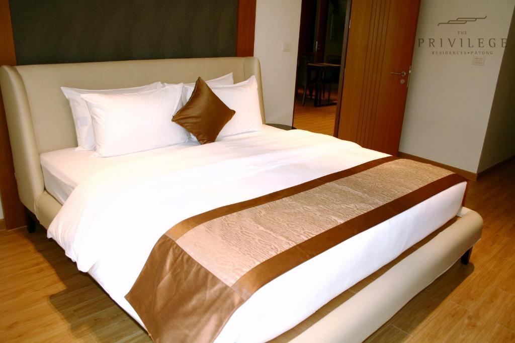 Kalim Beach Place Patong Стая снимка